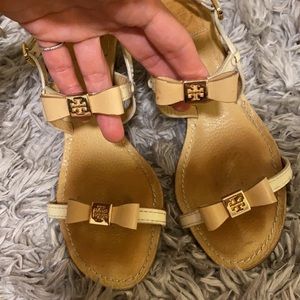 Tory Burch sandals w bows sz 6